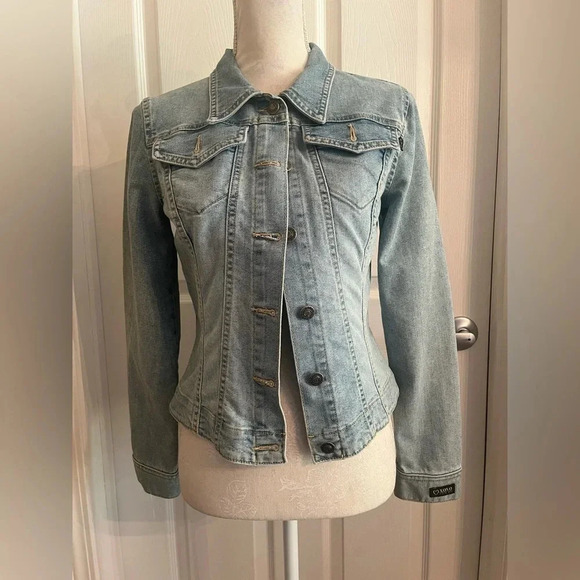 XOXO Jean Jacket - Picture 2 of 10
